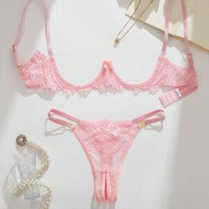 Sexy Lingerie Bra & Panty Set Crotchless, Pink – Medium New